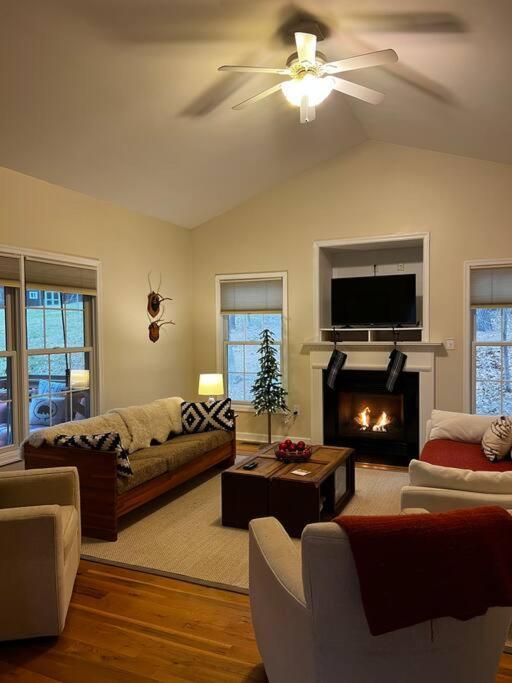 Cozy Cabin W/ Indoor Fireplace & Tranquil Views Luray Eksteriør bilde